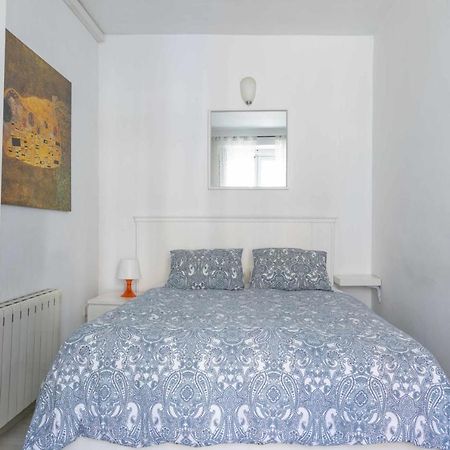 Acogedor Y Centrico Estudio Apartment Madrid Exterior photo