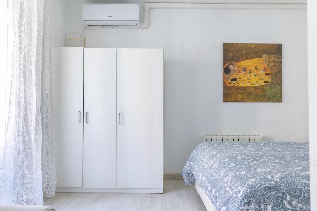 Acogedor Y Centrico Estudio Apartment Madrid Exterior photo